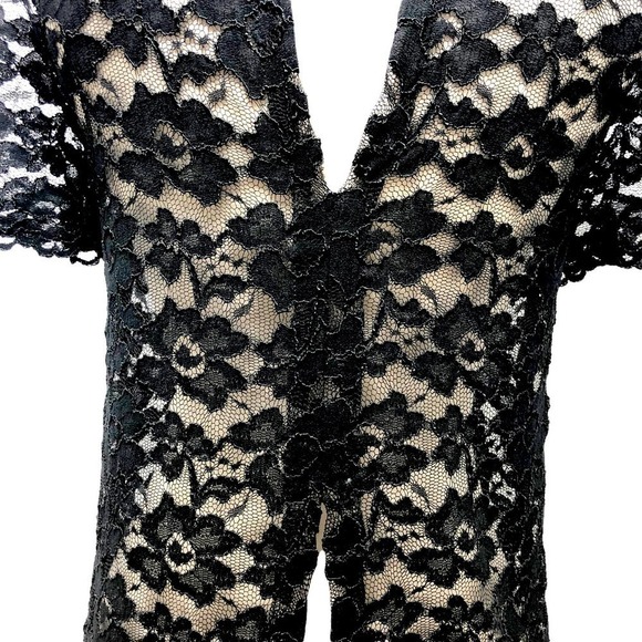 The Perfext Lela Sheer Floral Lace Top Keyhole Slit Back Black Medium NWT - Picture 10 of 12